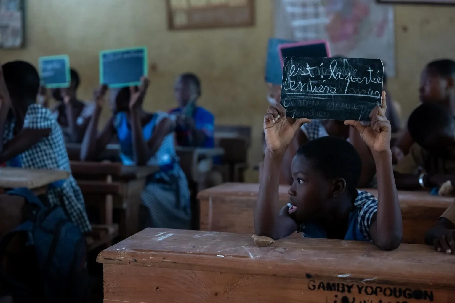 Bambini-in-una-scuola-in-costa-davorio-aspect-ratio-860-580-1536×1036